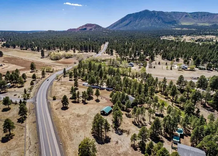 Spacious Cozy Retreat On 5-acres With Hottub * Elden Pueblo