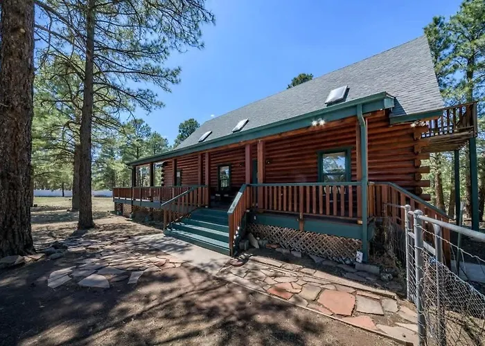 Holiday home Spacious Cozy Retreat On 5-acres With Hottub *