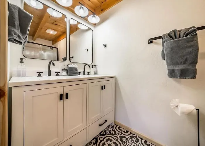 Holiday home Spacious Cozy Retreat On 5-acres With Hottub Elden Pueblo