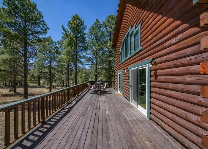 Spacious Cozy Retreat On 5-acres With Hottub *