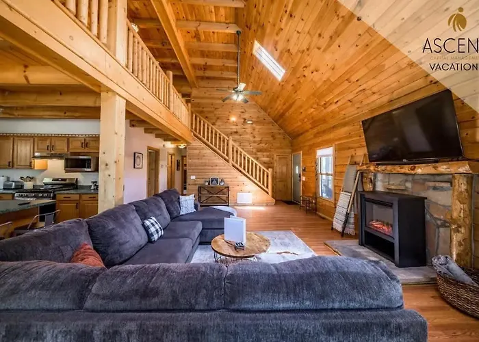 Holiday home Spacious Cozy Retreat On 5-acres With Hottub *